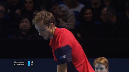 Zverev bt Medvedev (6-4 7-6)