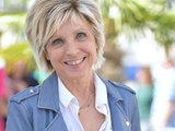 Evelyne Dhéliat se confie sur son cancer : « C’était compliqué pour moi de vivre...