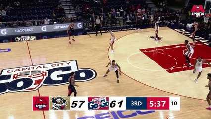 Chris Chiozza sets up the nice finish