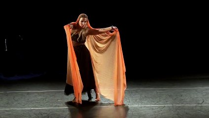 Ye'ela Layla belly dancer