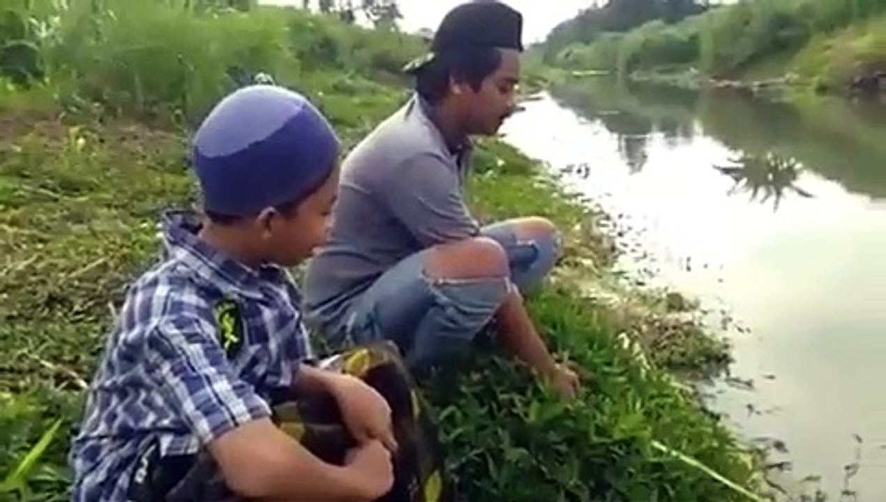 Hilang stres dengan nonton video ini
