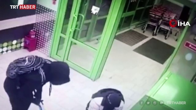 Rusya'da hırsızlar ATM'yi havaya uçurdu