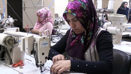 Hamur yoğuran eller dünya markasına elbise dikecek - AFYONKARAHİSAR