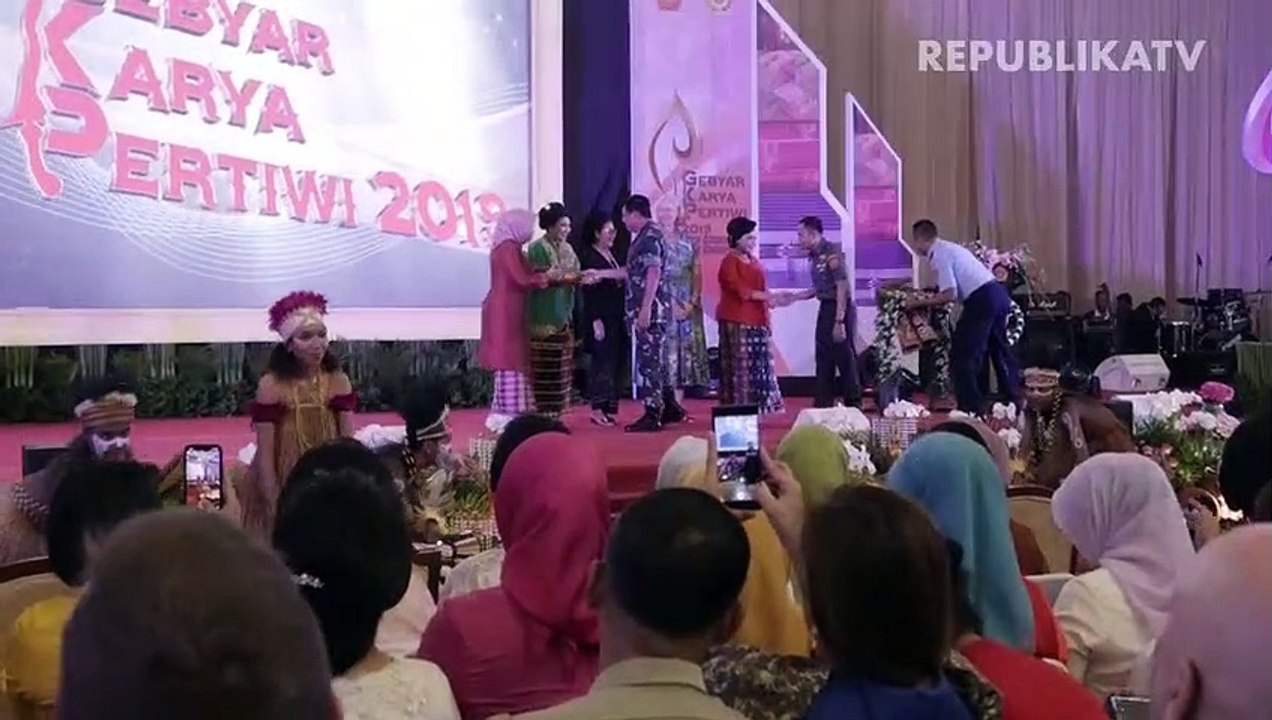 Ladara Pamerkan Produk Dharma Pertiwi