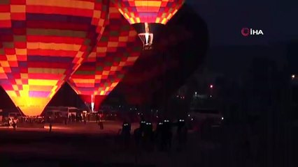 Kapadokya'da balonların görsel şöleni