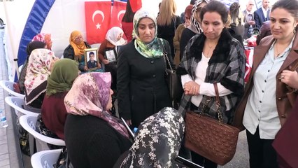 Kadın öğretmenlerden Diyarbakır annelerine destek ziyareti