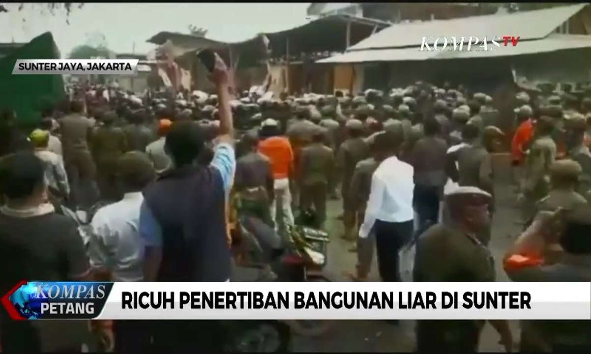 Ricuh Penertiban Bangunan Liar di Sunter , Warga Mengaku Belum Diberitahu