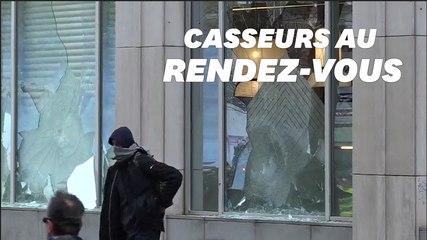 Download Video: Des casseurs à la manifestation des gilets jaunes place d'Italie