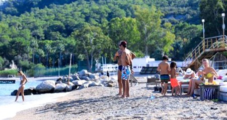 Antalya'ya ara tatilde 50 bin turist geldi! Sahillere akın var