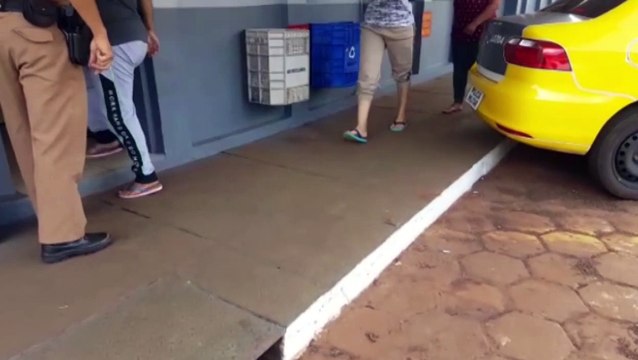 Com suspeita de carregarem drogas, mulheres são impedidas de entrar na PEC e são levadas à DP