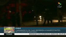 Chile: carabineros reprimen a manifestantes en Santiago