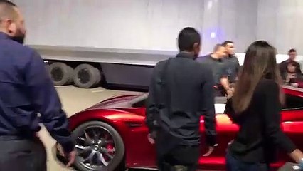 Regardez l'incroyable accélération de la Tesla Roadster :  0 à 100 kmh en 1.9s