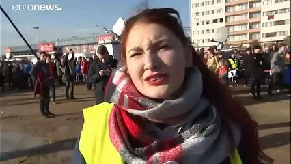 Multitudinaria marcha en Praga para pedir la dimisión de Andrej Babis