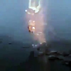 Yıldırımın bir tekneye isabet etmesi böyle görüntülendi