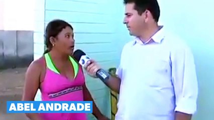 Mulher revoltada por amar um homem que não a merece.
