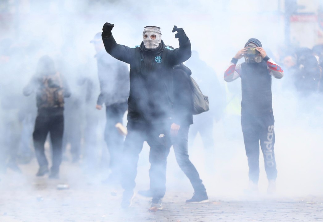 Un an de gilets jaunes : les casseurs de retour dans Paris
