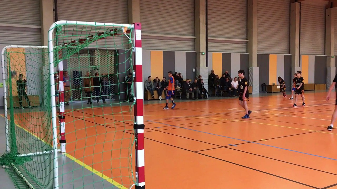 Vidéo match -15 garçons contre Airvault Fat1 2eme mi-temps.