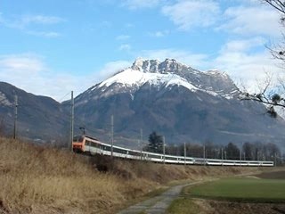 Train de Nuit à St Jean de la Porte (en W)