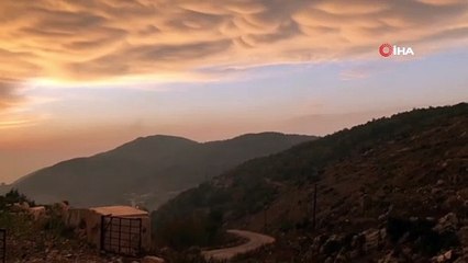Türkiye'de nadir görülüyor... Memeli bulutlar Hatay'da ortaya çıktı