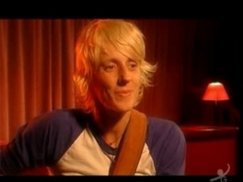 SARAH BETTENS EN BACKSTAGE