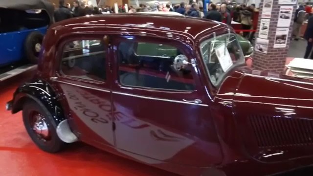 La novena edición de la Feria Retroclásica cierra este domingo sus puertas