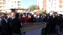 Terör örgütü PKK/YPG'nin roketli ve havanlı saldırısı - Şehit Halil Yoğurt son yolculuğuna uğurlandı