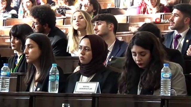 TBMM Başkanı Şentop “Meclis Simülasyonu’ etkinliğinin açılış törenine katıldı