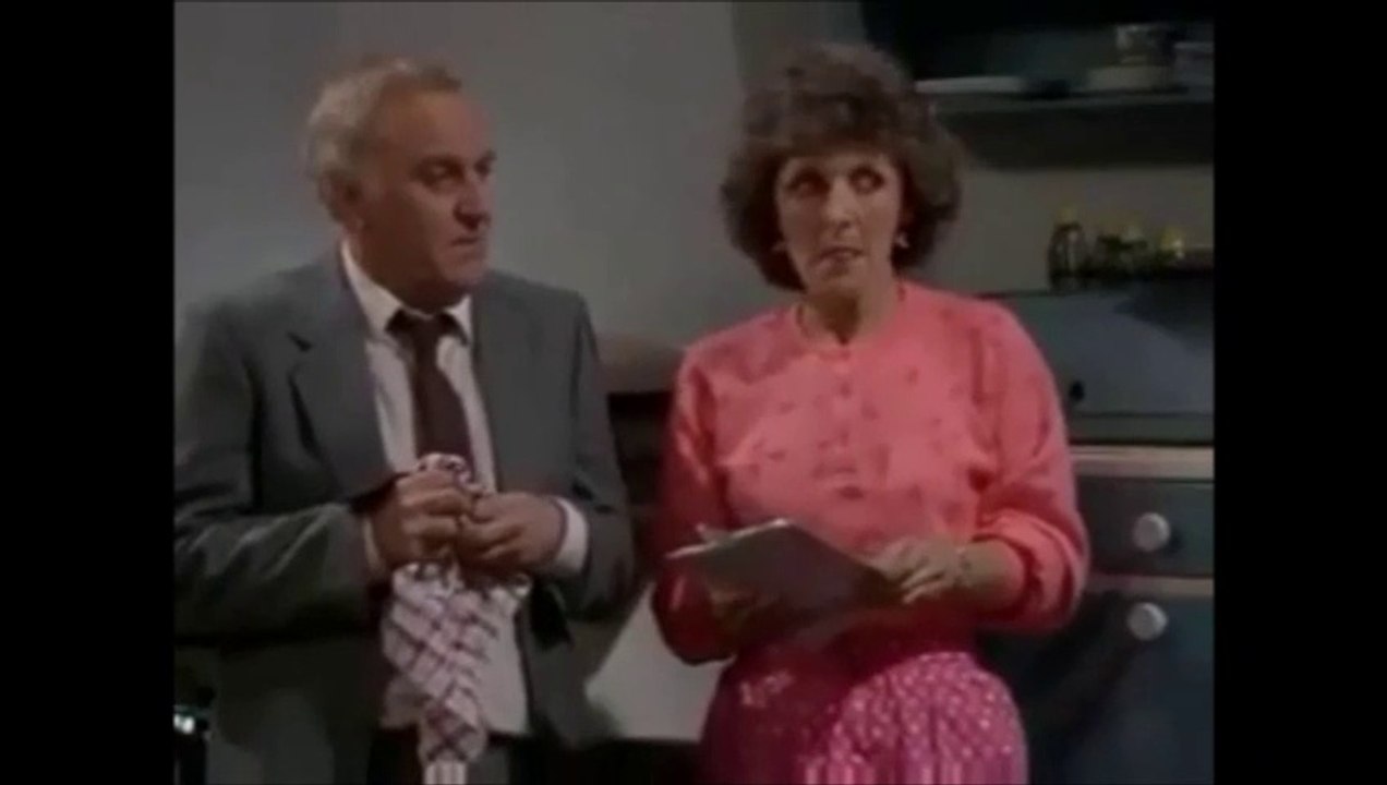 Home To Roost (S2/E1) John Thaw Reece Dinsdale Elizabeth Bennett Charles Kay
