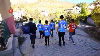 Voleybol tutkusuyla 'dağ köyü'nün takımını 2. lige taşıdılar