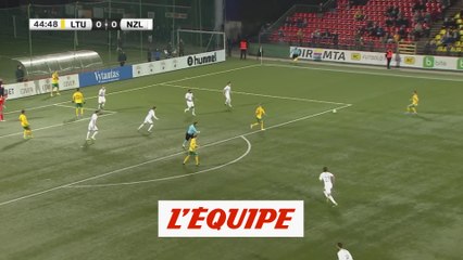 Le but de Lituanie - Nouvelle-Zélande - Foot - Amical