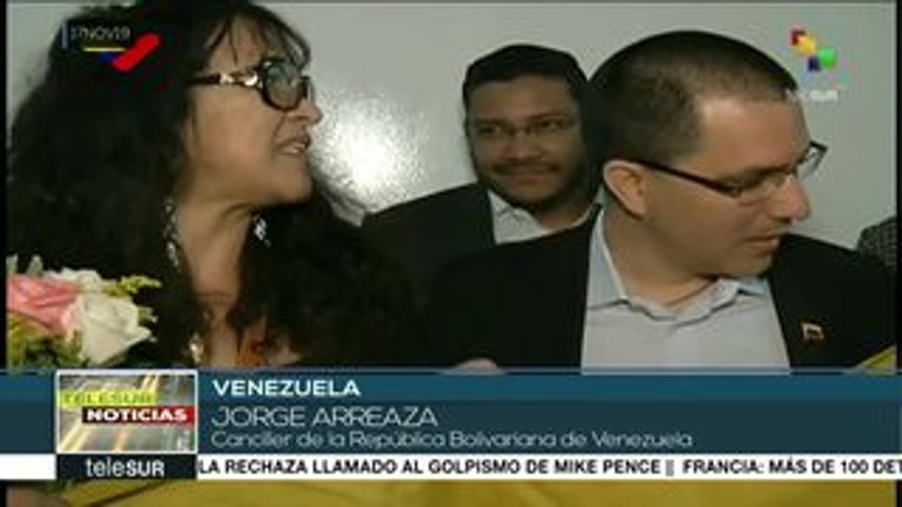 Vzla: Arreaza recibe a diplomáticos venezolanos expulsados de Bolivia