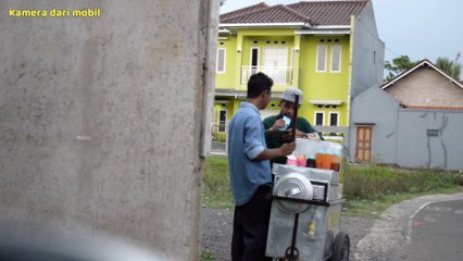 Reaksi Abang Cilok Saat Prank ATM 😂