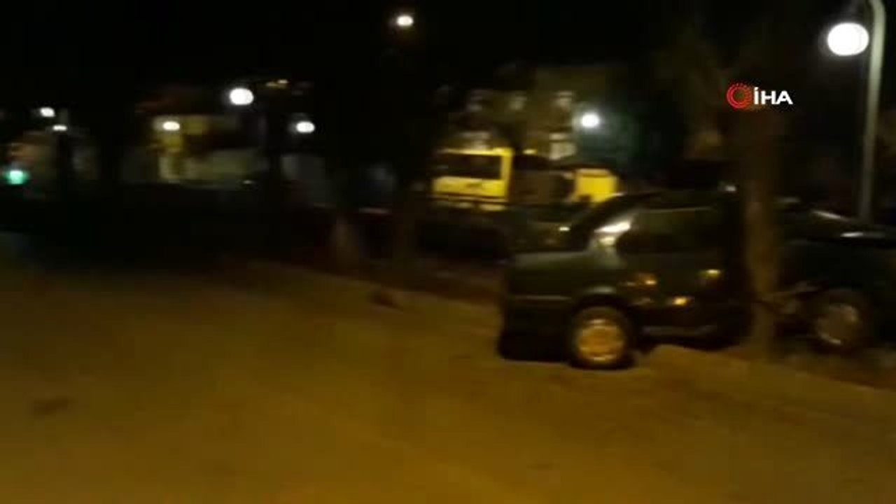 Direksiyon hakimiyetini kaybeden sürücü ağaca çarparak durabildi: 1 ağır yaralı