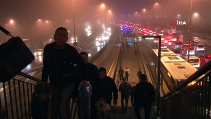 İstanbullular güne sisle uyandı