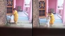 मां ने अपनी बेटी को बेरहमी से पीटा, बाप बनाता रहा वीडियो, पुलिस ने दोनों को किया गिरफ्तार