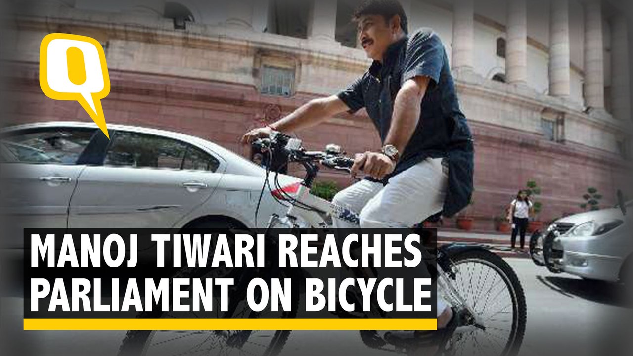 Delhi BJP Chief Manoj Tiwari Arrives for Parliament Winter Session on a Bicycle