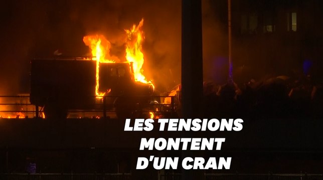 À Hong Kong, la police menace de tirer à balles réelles après un week-end de tensions