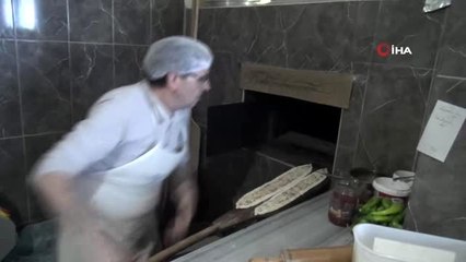 Öğretmen kızına destek olmak için geldiği Ağrı'da iş yeri açtı