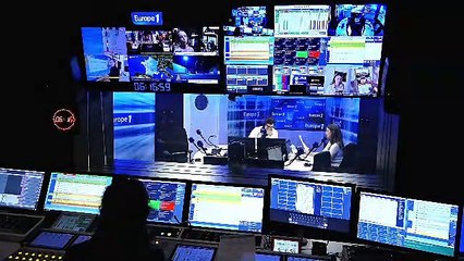 Langue des signes : Auréline Benhenni considère qu'il permet à l'enfant de "s'exprimer autrement"