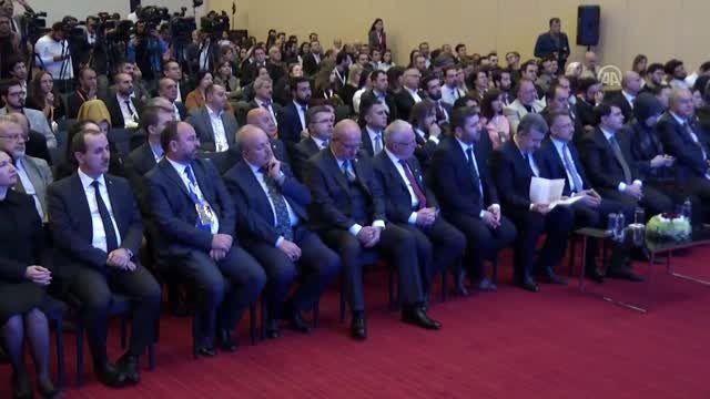 Cumhurbaşkanı Yardımcısı Oktay: Kalkınma hedeflerimize 81 ilimizle birlikte yürümemiz gerekiyor