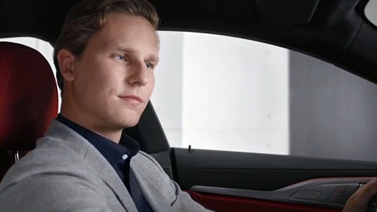 How to electronically monitor your tyre pressure – BMW How-To