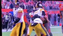 Vídeo viral: Este jugador de la NFL le arranca el casco a un rival y lo golpea con él en la cabeza en una brutal pelea en pleno partido