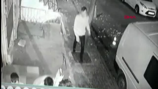 İstanbul-sokaktaki çocuğun telefonunu kapkaç yapan şüpheli kamerada