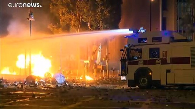 Εντείνεται η βία στο Χονγκ Κονγκ