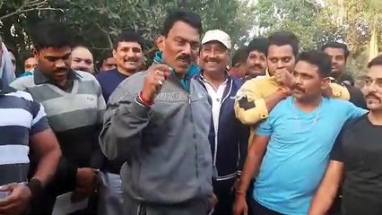 Viral video: मंत्री तुलसी सिलावट ने लगाए Push Ups, उठाये डम्बल