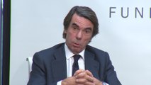 Aznar quiere alianza de partidos constitucionales, pero no liderada por Sánchez