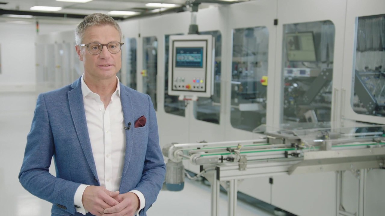 BMW Group Battery Cell Competence Center - Joerg Hoffmann, Leiter Produktionstechnologie und Produktion Batteriezelle und Brennstoffzelle