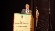 Bill Gates emphasizes effects of climate change on agriculture
