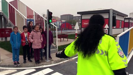 Öğrenciler ara tatili öğrenerek geçiriyor - EDİRNE