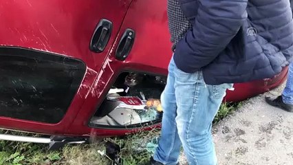 Kamyonet ile hafif ticari araç çapıştı: 5 yaralı - ORDU